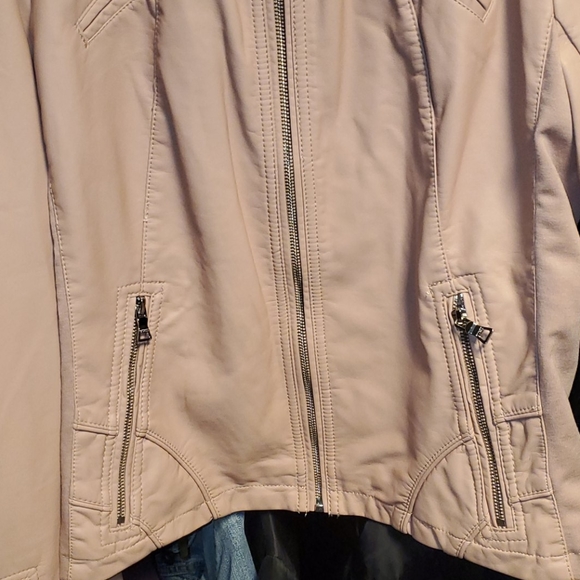 Guess Vegan Leather Jacket - Picture 6 of 9